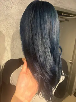 セミロング カラー マツナガ トモコのヘアスタイル