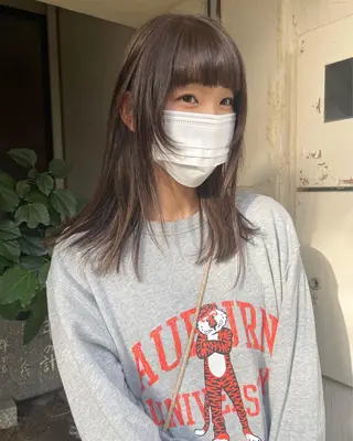 ミディアム カラー tomo🍒パーマ ハイトーン似合わせのヘアスタイル