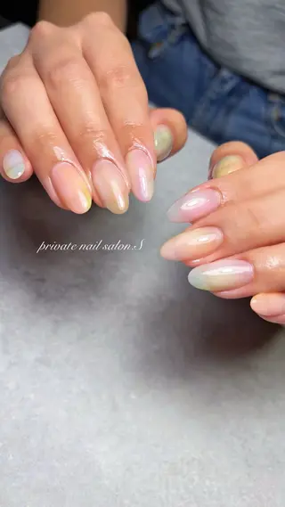 ネイル 関山 志乃のネイルデザイン