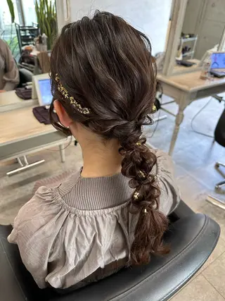 ロング ヘアアレンジ 女性に人気♪ はやしほのかのヘアスタイル