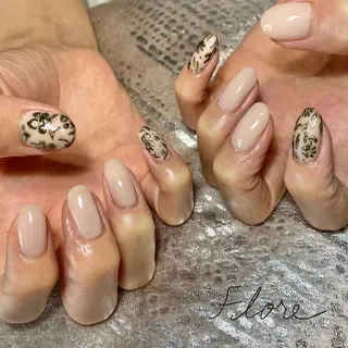 ネイル Flore (フロール)の眉毛・アイブロウイメージ