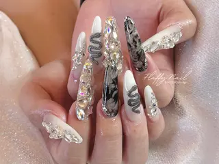 ネイル . Emmyのネイルデザイン