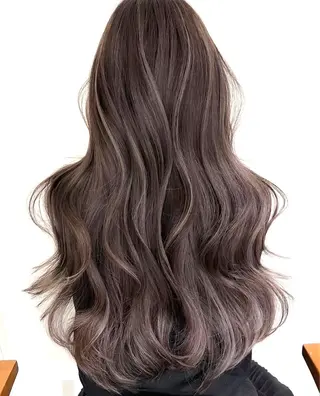 セミロング カラー ✨レイヤーカット/透 名感カラー特化✨のヘアスタイル