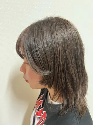 ミディアム カラー uhair滝ノ水店所属・和田 咲乃のヘアスタイル