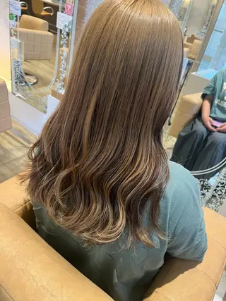 セミロング カラー 中山 響希のヘアスタイル