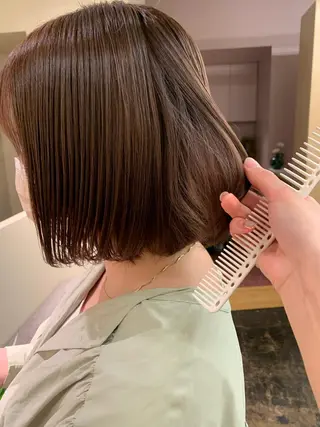 ミディアム カラー yupi🐈‍⬛ レイヤー/パーマのヘアスタイル