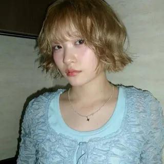 ミディアム カラー 💙ルル💙 ハイトーン/レイヤーのヘアスタイル