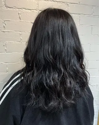 ロング カラー 小柳 歩美のヘアスタイル