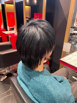 カラー メンズ 森 亜紗美のヘアスタイル