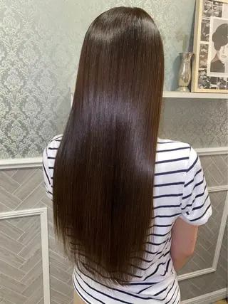 莉乃/縮毛矯正/髪質 改善/艶カラーのヘアスタイル