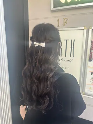 ロング ヘアアレンジ 🪄🫧エクステ／ 神田衣織のヘアスタイル