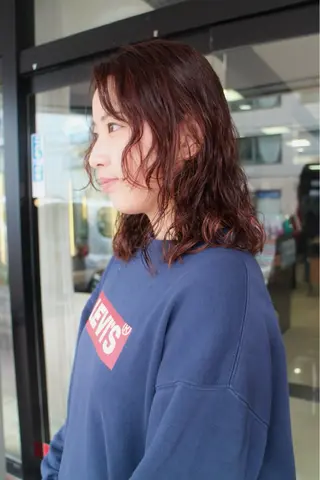 セミロング カラー パーマ カーリーパーマ/ 透明ｶﾗｰ/MIKUのヘアスタイル