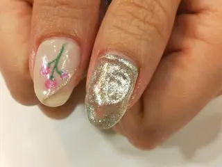 ネイル R'well所属・はばすみれ🎀ﾈｲﾙ 光ﾌｪｲｼｬﾙ ﾍｱのネイルデザイン