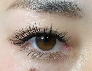 マツエク・マツパ yuuka REBEST心斎橋のマツエク・マツパデザイン