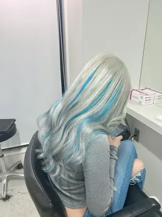 ロング カラー ハイトーン&髪質改善 ＆韓国エクステ🤎のヘアスタイル