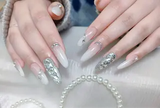 ネイル 小島 阿佑美のネイルデザイン