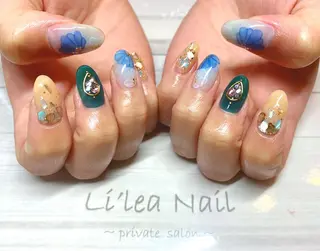 ネイル Li'leaNail AINAのネイルデザイン