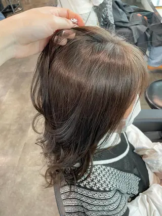 セミロング カラー パーマ ヘアアレンジ メンズ キッズ ネイル マツエク・マツパ アイブロウ 透明感カラー・レイヤ ー🎀amika🎀のヘアスタイル
