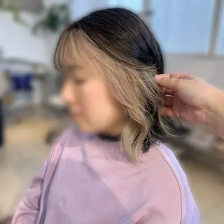 ミディアム カラー 友田 まりあのヘアスタイル