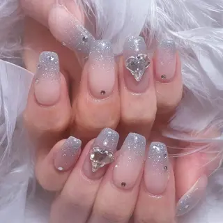 ネイル Mio ⛱のネイルデザイン