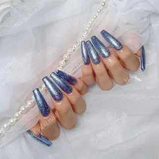 ネイル Queenie 🦋のネイルデザイン