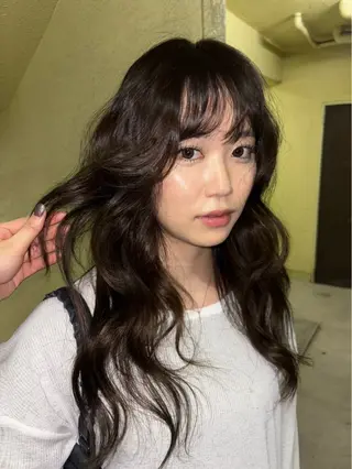 ロング 🍎デザインカラー /カエデ🍎のヘアスタイル