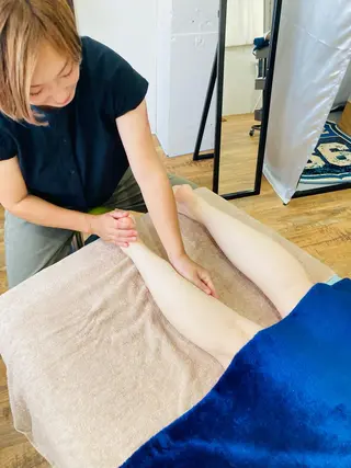 京整体　笑ゥ月〜wemias〜所属・苅谷 恵のエステ・リラクイメージ