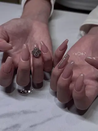 ネイル mikoto 🎀 韓国ネイルのネイルデザイン