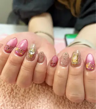 ネイル GＬA D所属・ＧＬAD グラットのネイルデザイン