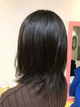 ミディアム 横田 尚登のヘアスタイル