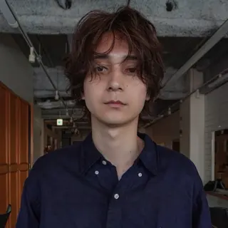 ミディアム パーマ メンズ MAI🦎 無造作パーマ メンズのヘアスタイル