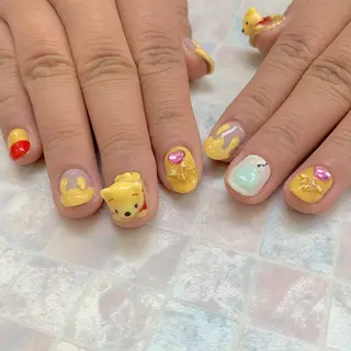 ネイル 五十嵐 美智のネイルデザイン