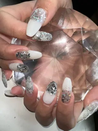 セミロング YOKOSUKA⚓️ NAILSのネイルデザイン