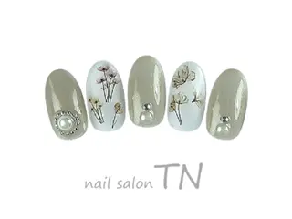 ネイル 矢川 まどかのネイルデザイン