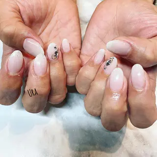 ネイル UrakoNail 《nail》のネイルデザイン