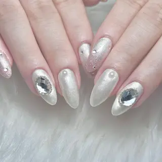 ネイル &U所属・Rino ，のネイルデザイン