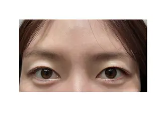 マツエク・マツパ cure所属・井上 真里奈のヘアスタイル