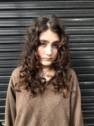 ロング 🌼U24 ヘアデザインラボのヘアスタイル