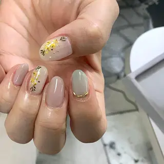 ネイル アトリエ　ミモザ所属・いまむら あかりのネイルデザイン