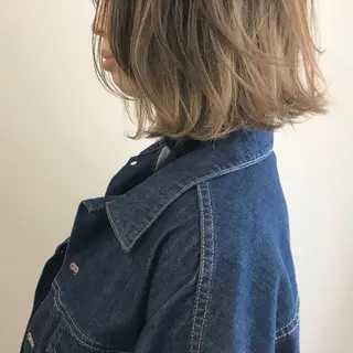 ミディアム カラー ヘアアレンジ Mariana/ 鶴原-ハイライトのヘアスタイル