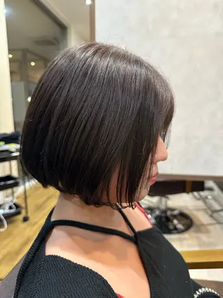 ショート re-born副店長 松本✨髪質改善✨のヘアスタイル
