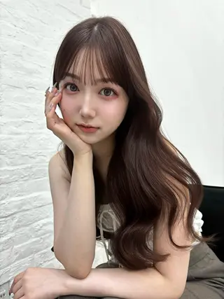 ロング 岡田 聖蘭のヘアスタイル