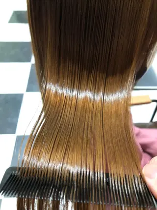 セミロング レイヤー⭐️カラー ⭐️平川雅史のヘアスタイル