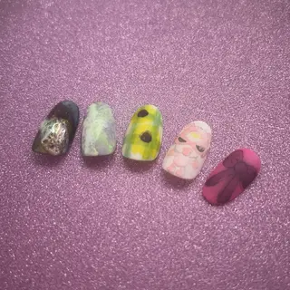 ネイル 鵜沢 さと美のネイルデザイン