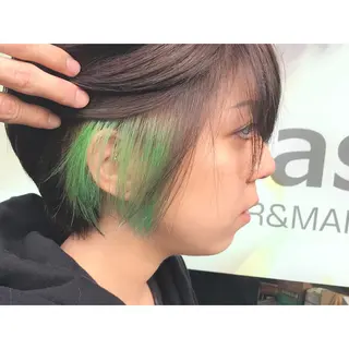 カラー ショートヘア💫 ハイトーン西田拓馬のヘアスタイル