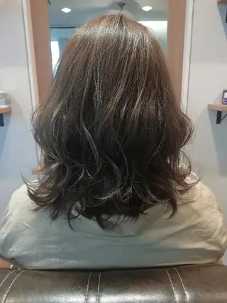 カラー 堀 望美のヘアスタイル