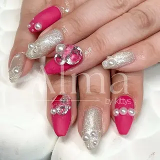 ネイル Alma by kittys 谷保店所属・Alma chitoseのネイルデザイン