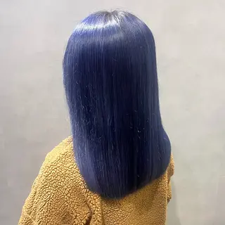 ミディアム カラー 伊藤 玲衣のヘアスタイル