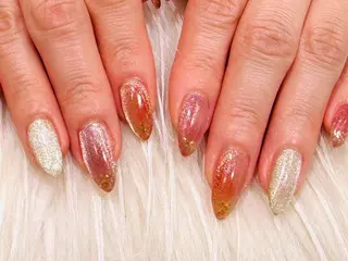 セミロング 月、水、木限定 和泉樹理のネイルデザイン