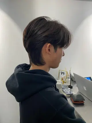 ショート メンズ センターパート/ニ ュアンスパーマのヘアスタイル